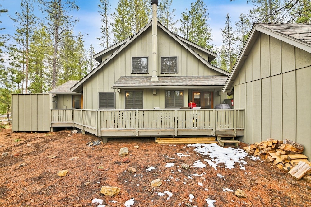 Otter 8 3 Bedroom Home