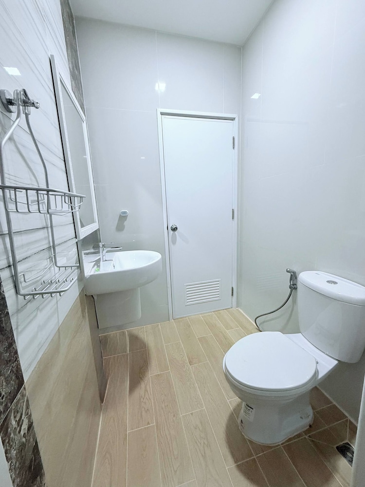 Minimalist Townhome Stay