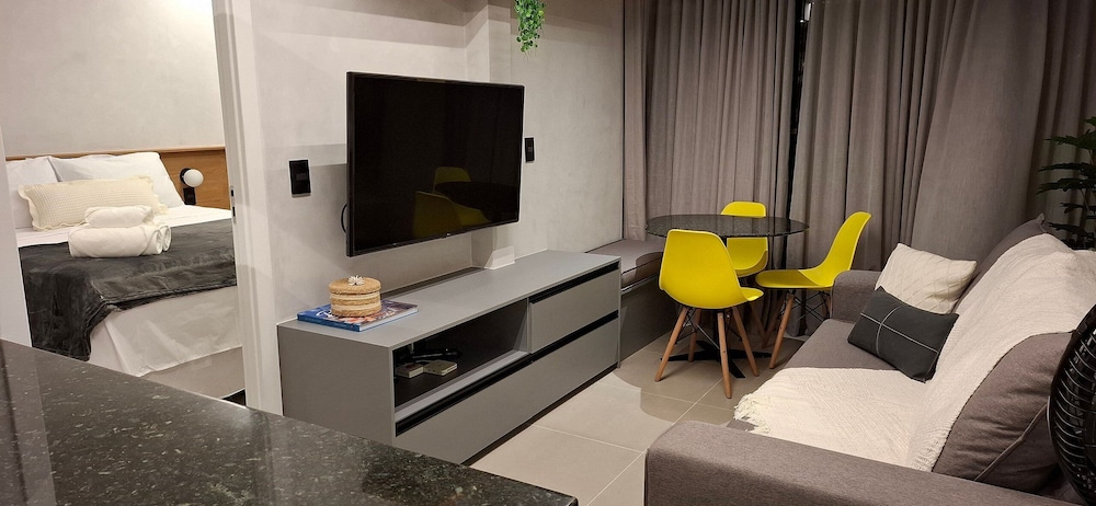 Apartments in a Building With a Pool 800m From the Beach in Salvador - EDF