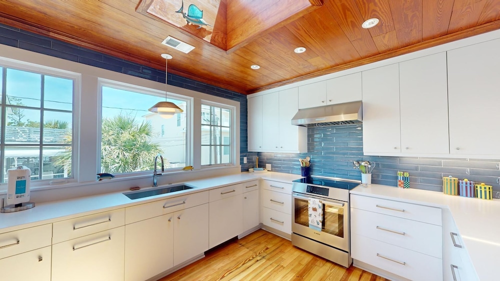 3 10th Place by Tybee Vacation Rentals