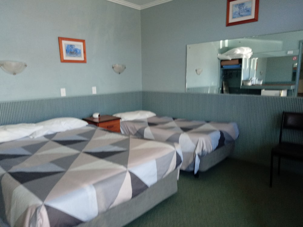 Travellers Rest Motel