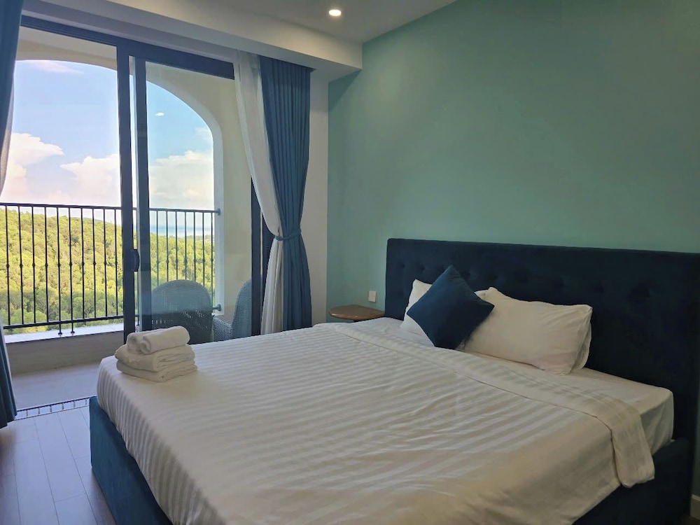 SenSea Hillside APT - Sunset Town PQ