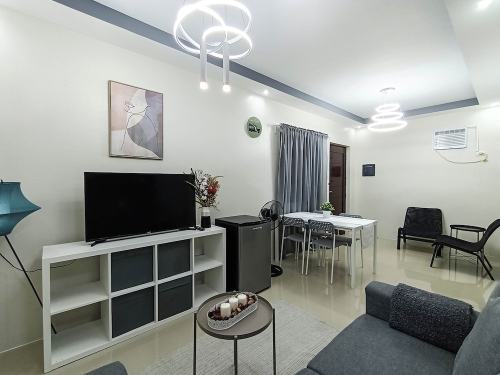 Manzil Anilao B&B Superior Bedroom U3