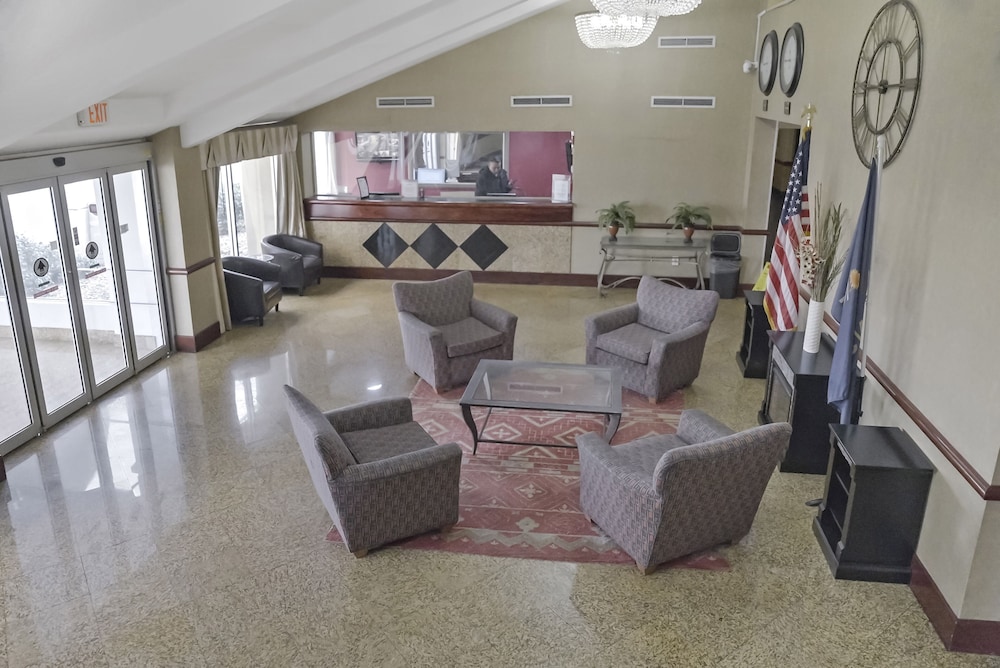 Economy Hotel Plus Wichita view 5