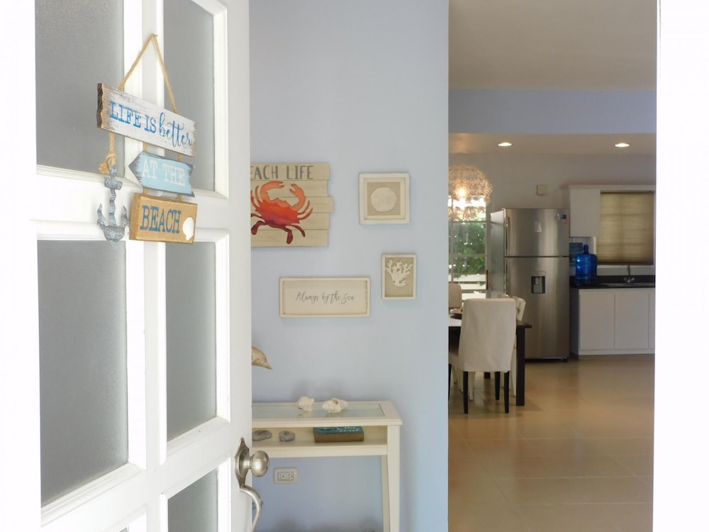 Villa Caracol Beach House on Playa Bavaro Punta view 3