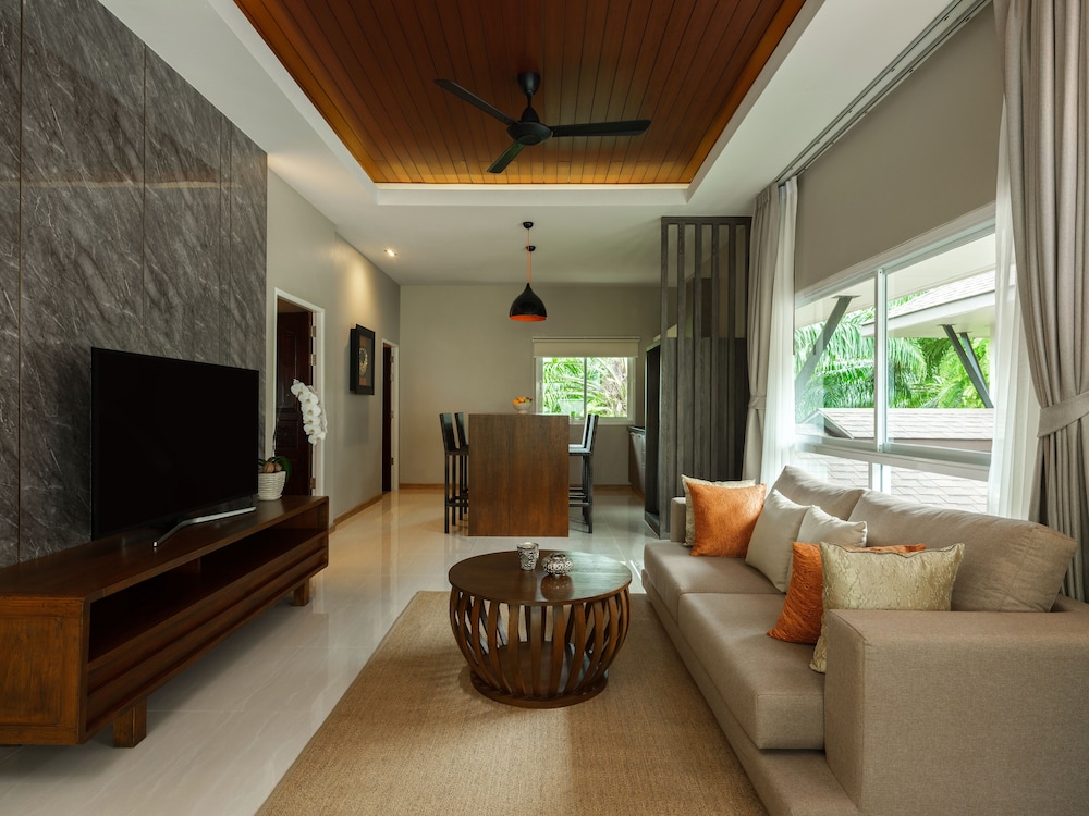 De Malee Pool Villas