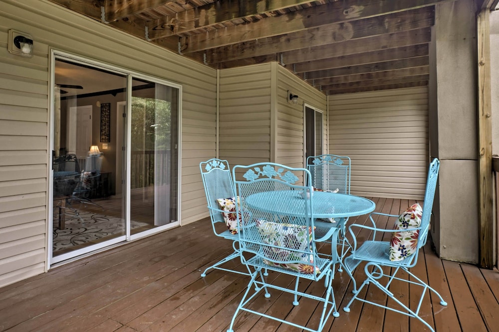 Indian Point Getaway Near Silver Dollar City! view 3