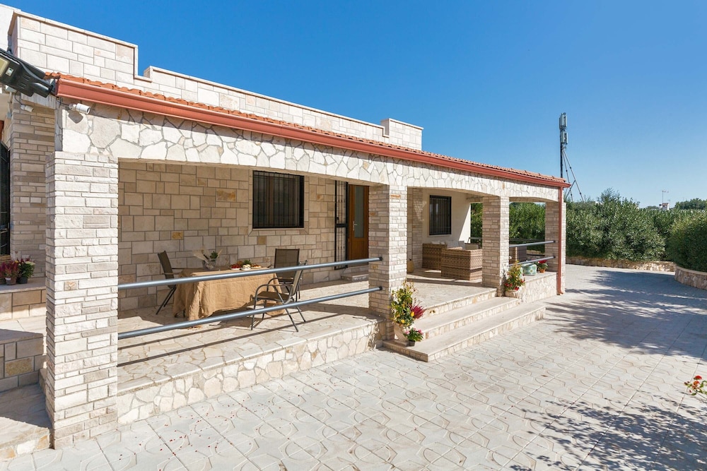3152 Villa Arielle by Perle di Puglia view 4