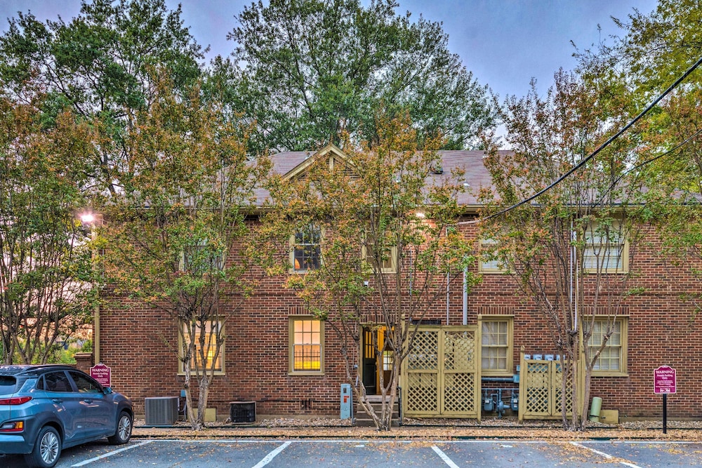 Charming Little Rock Condo: Walk to Downtown!, photo 7