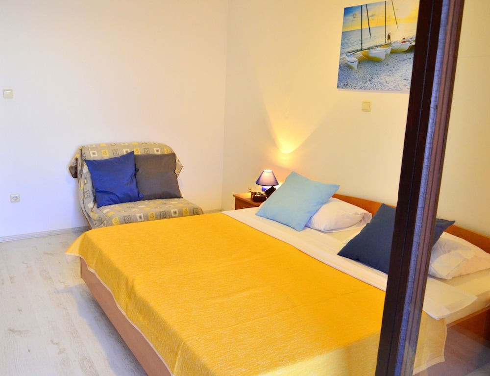 Apartments Lounger Frkovic view 2