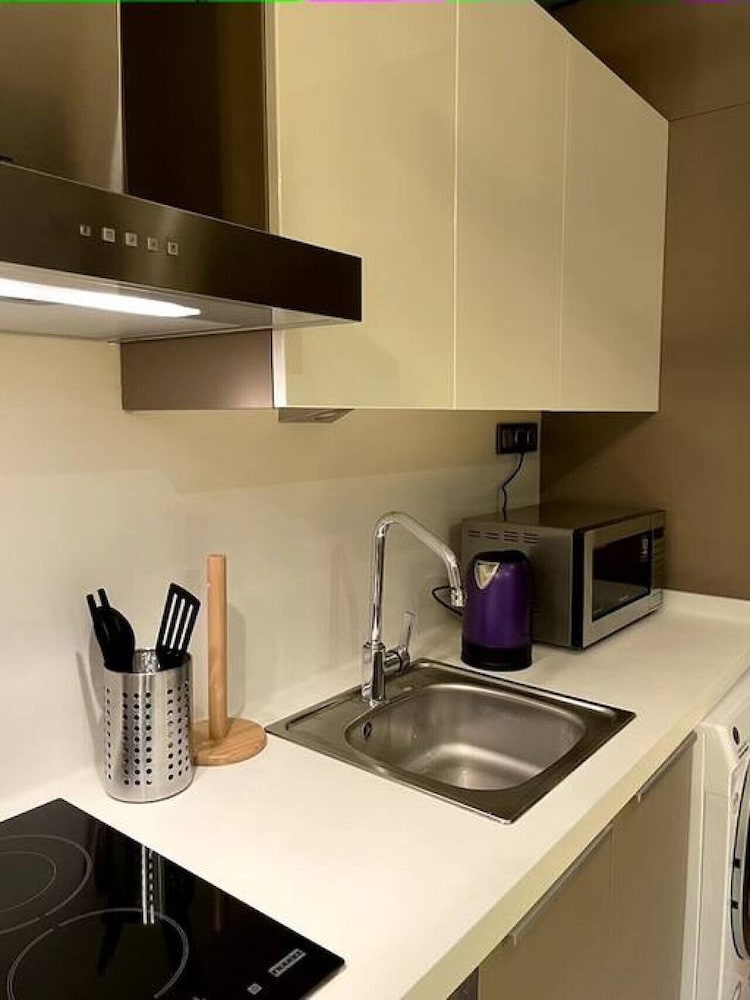 Brand-new Luxurious Studio Near Mall of Istanbul