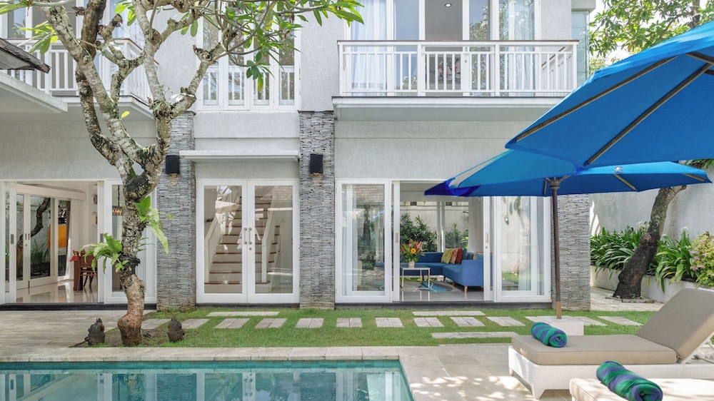 Villa Alun by Villa Finder