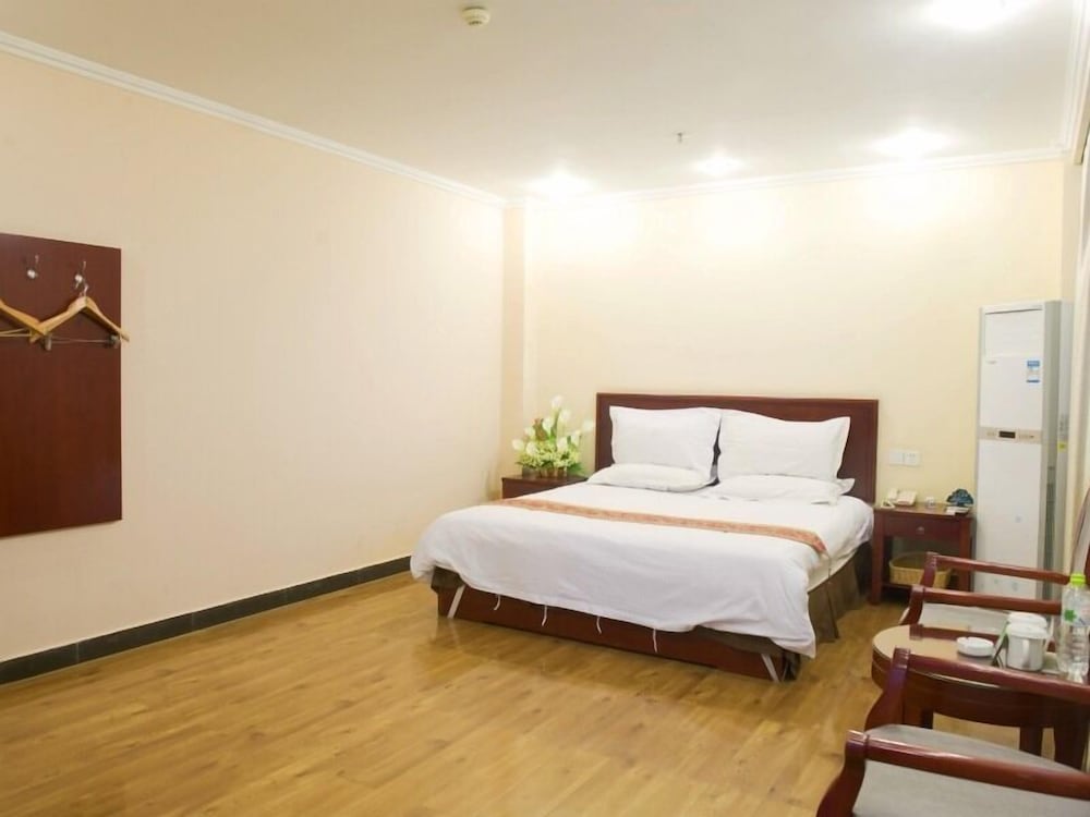 GreenTree Inn Changzhou Dinosaur City Qingyang North Road Business Hotel