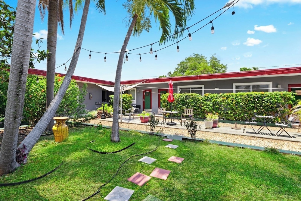 1BR Pet-friendly Studio Parking & Backyard BBQ