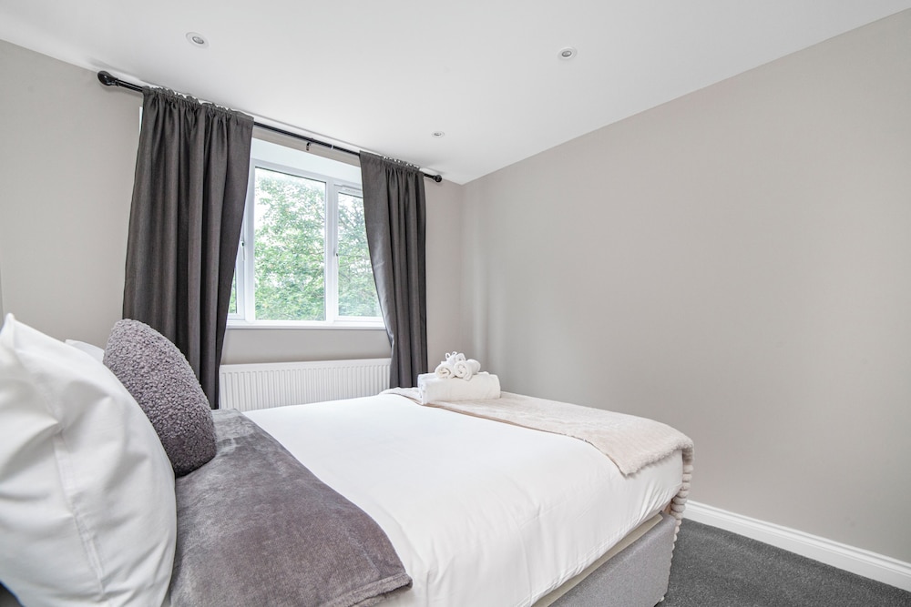 Elegant Retreat 1bed Near Central London view 5