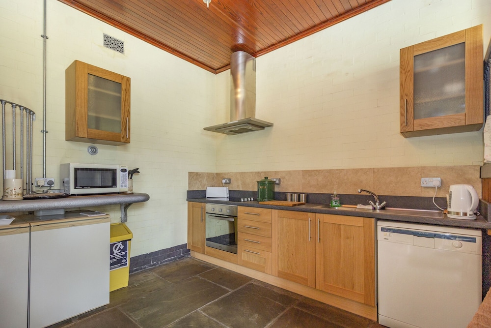 Southport Vacations - Southport Coach House - Property Image 9
