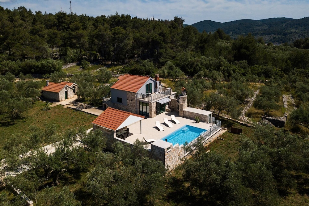 Villa With the Pool Near Vela Luka view 2