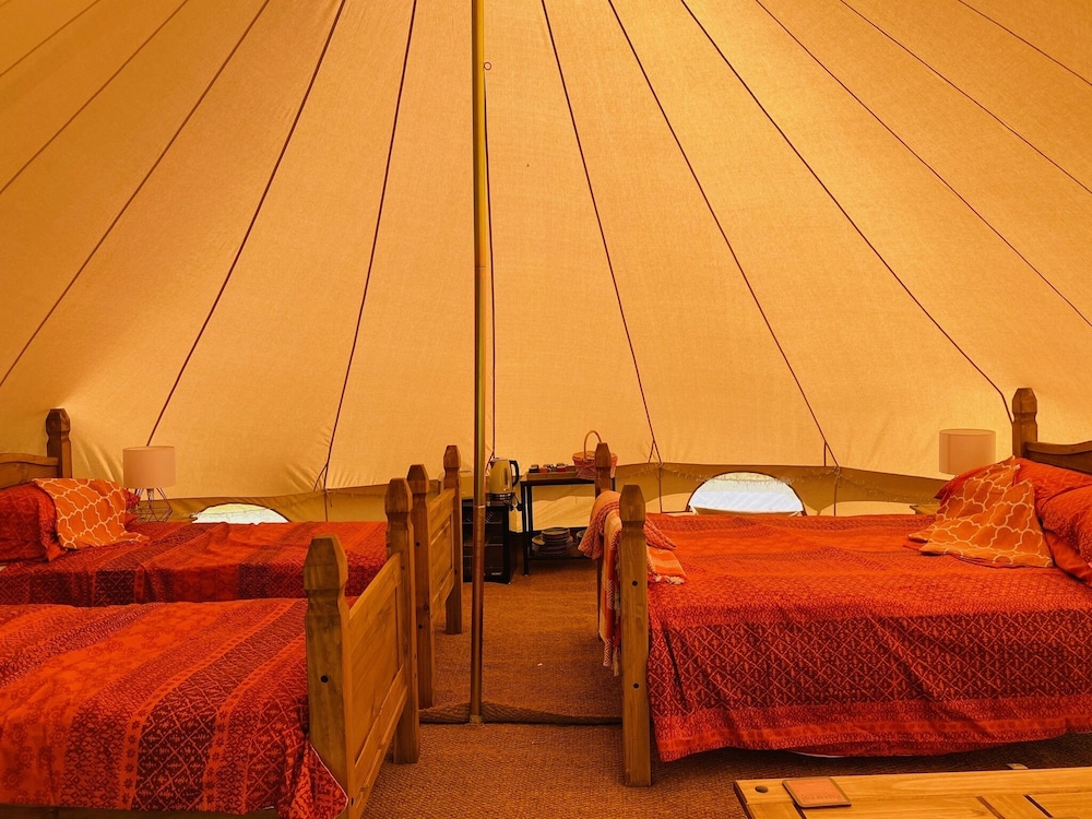 Anna-may Luxury Tent - Two Doubles view 2