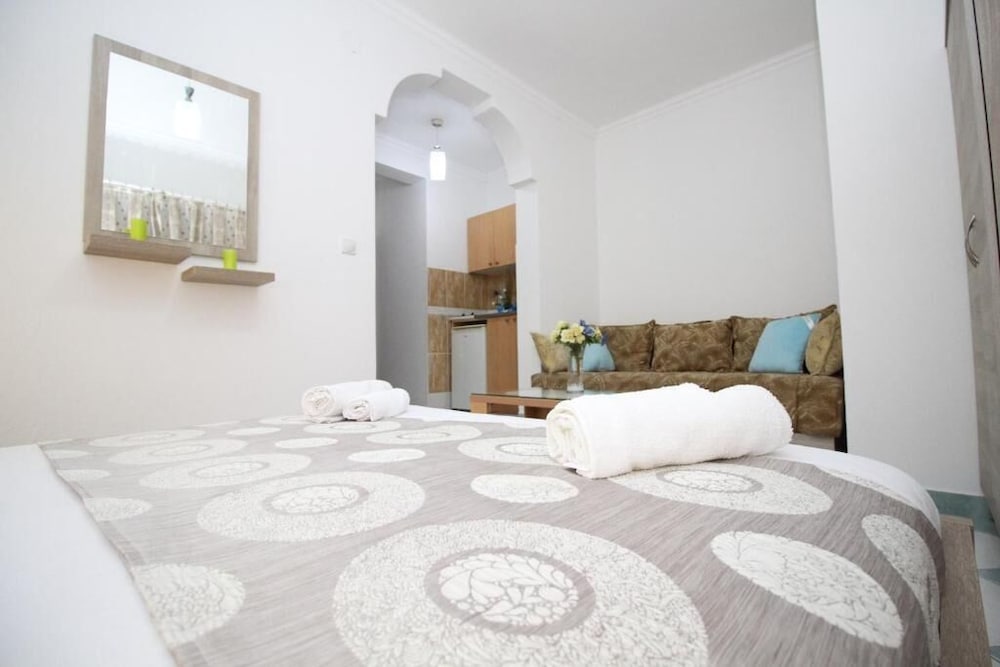 Apartments Cota