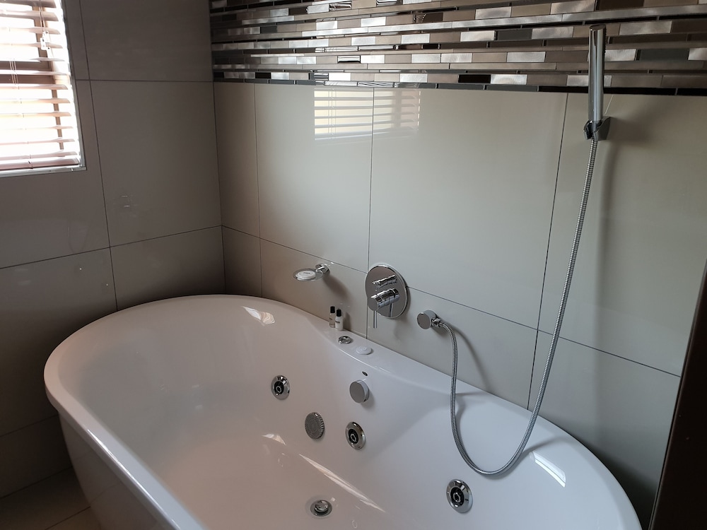 Fa Trez Guest House and Spa