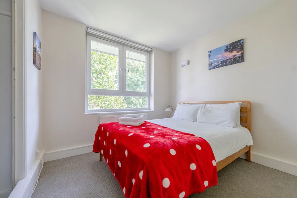 Cosy 3 Bedroom Flat in North London