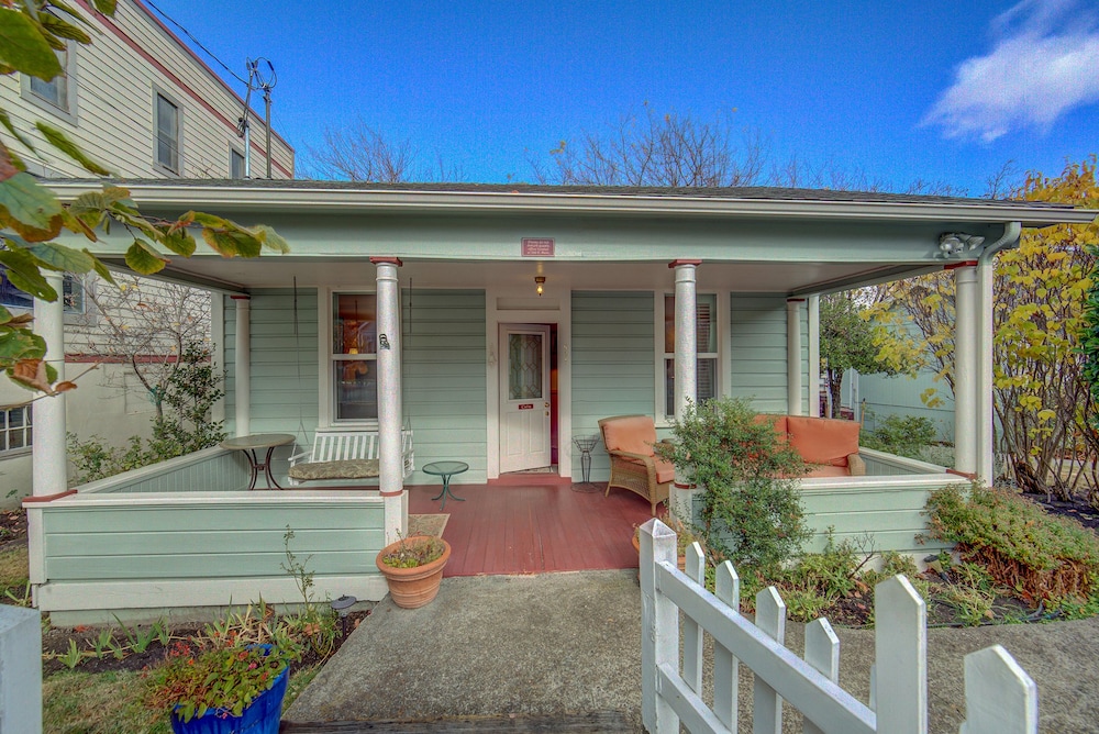 Ashland Vacations - Carlisle Garden Suites - Property Image 41