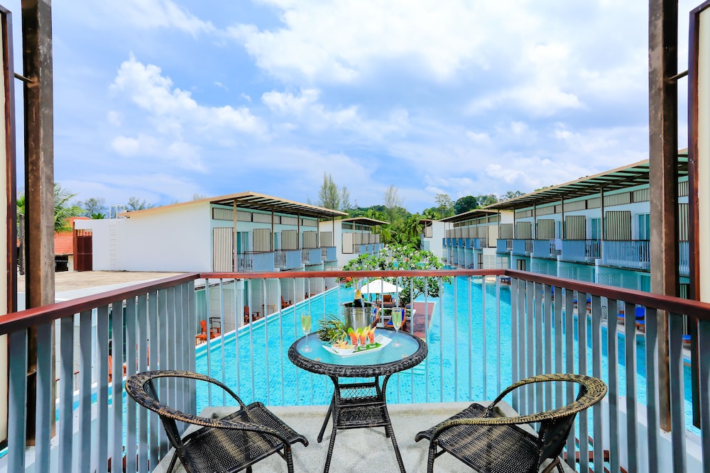 Thai Mueang Vacations - The Briza Beach Resort Khaolak - Property Image 41