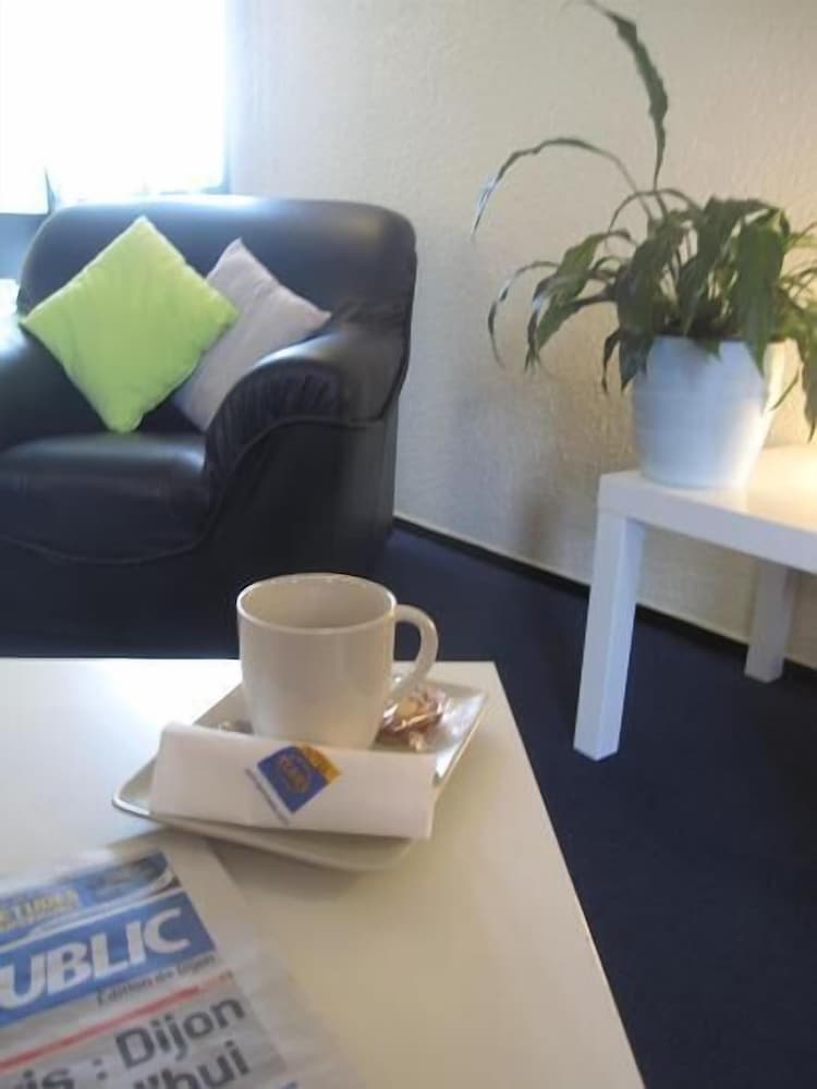 Hotel Stars Dijon Sud - Property Image 11