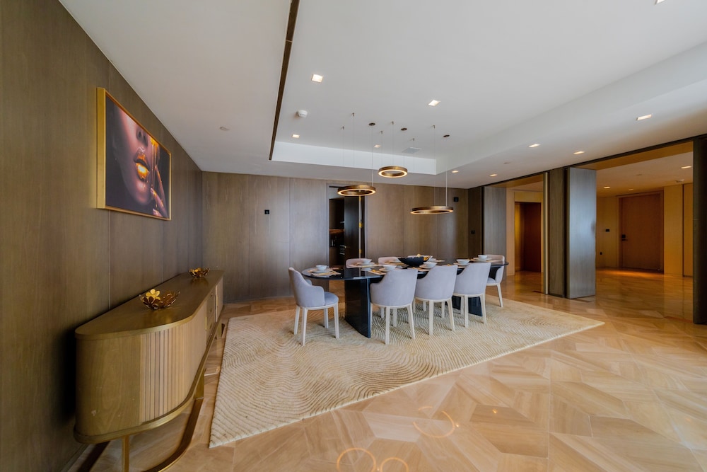 EDEN'S Homes & Villas - FIVE Residences