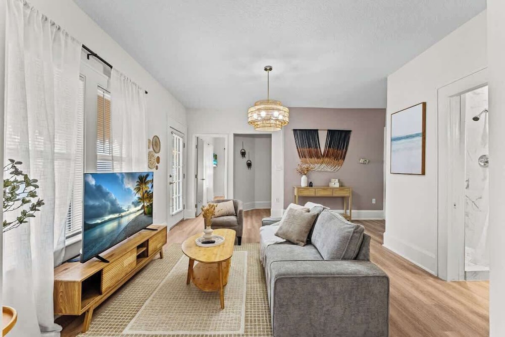 304 Lakeshore - Unit 1 and 2