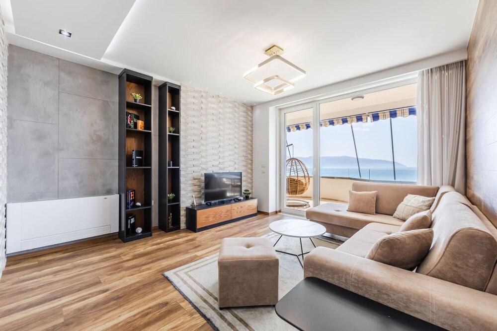Tropicana Apartment Free Parking