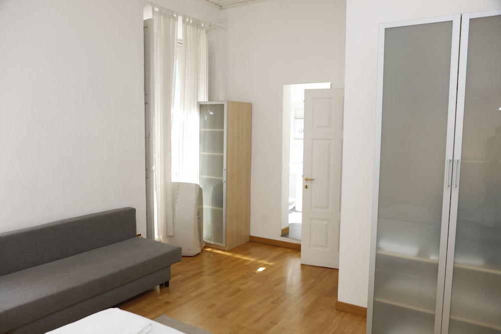 dHomes - Apartments and Rooms - Room 104