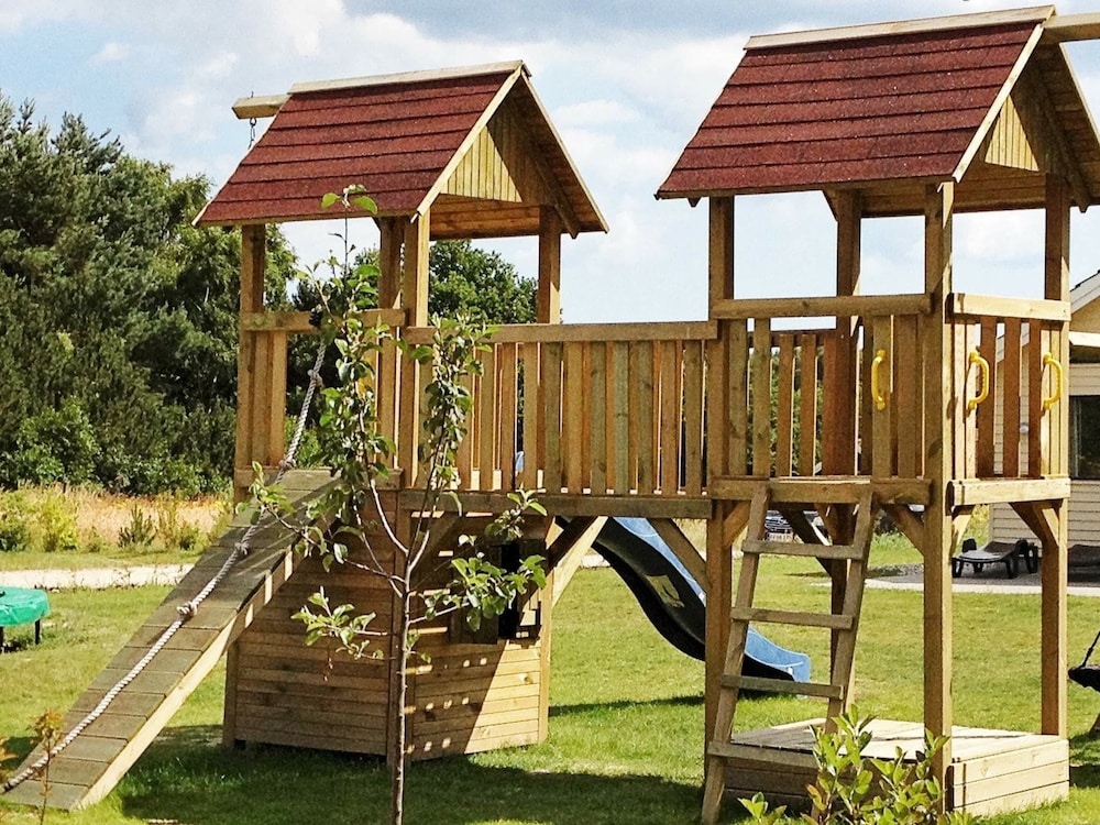 Spacious Holiday Home in Glesborg near Ocean view 5