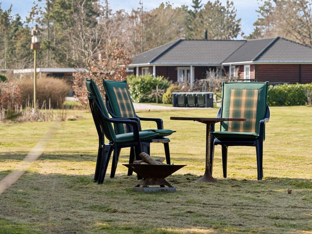 5 Star Holiday Home in Orsted