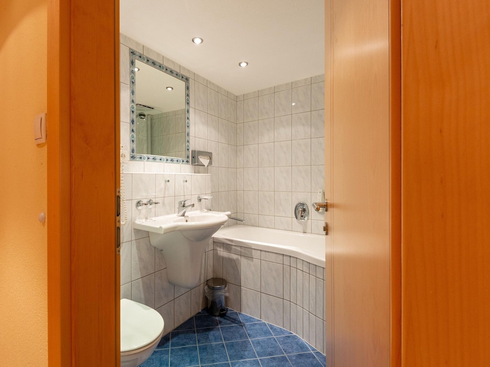Apartment in Langenfeld With Infrared Sauna