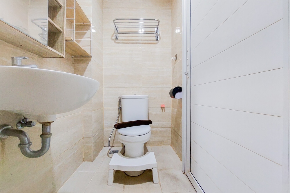 Minimalist and Homey Studio at Springwood Residence Tangerang Apartment