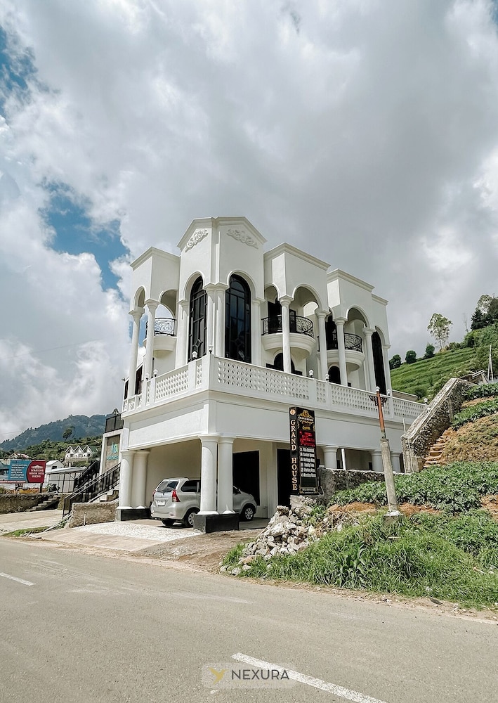 Grand House Nexura Collection