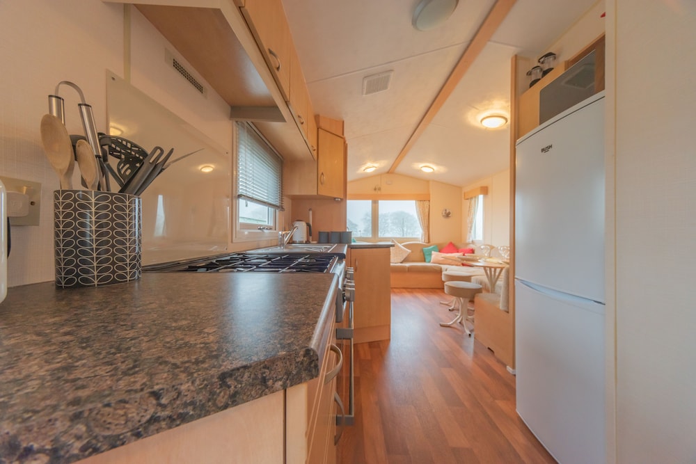 Family Caravan at Beautiful Three Lochs Park view 5