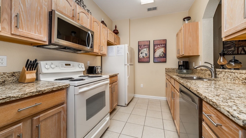 Windsor Hills Resort 3 Bedroom 1st Floor Condo with Resort Access 3 Condo