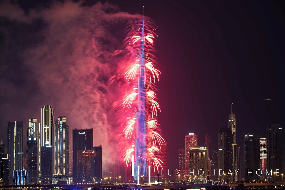 LUX The Dubai Creek View Suite