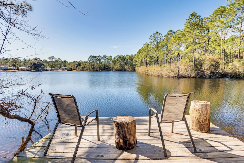 Fishing Dock: Waterfront Pensacola Retreat