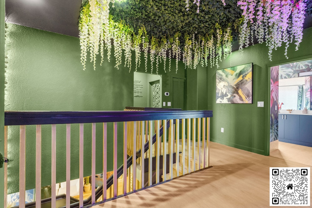Ethereal Oasis Miami - Heated Pool Spa & Cinema - Prime for Groups