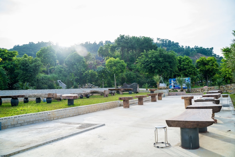 Kovie Hoa Lac Xanh Resort