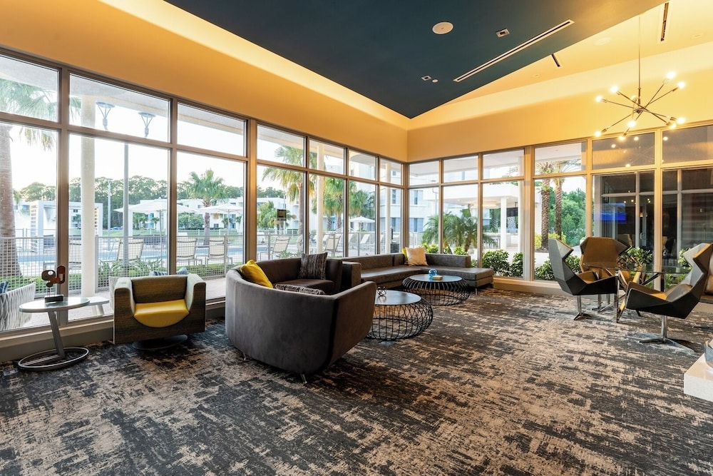 Daytona 3BR Getaway Pool, Gym, Pet Friendly
