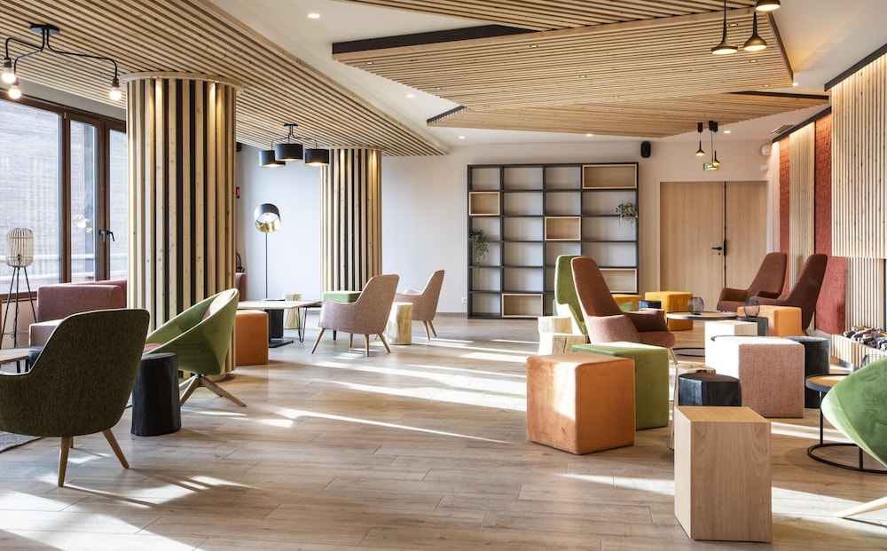 Apartment in Le Corbier With Spa & Pool