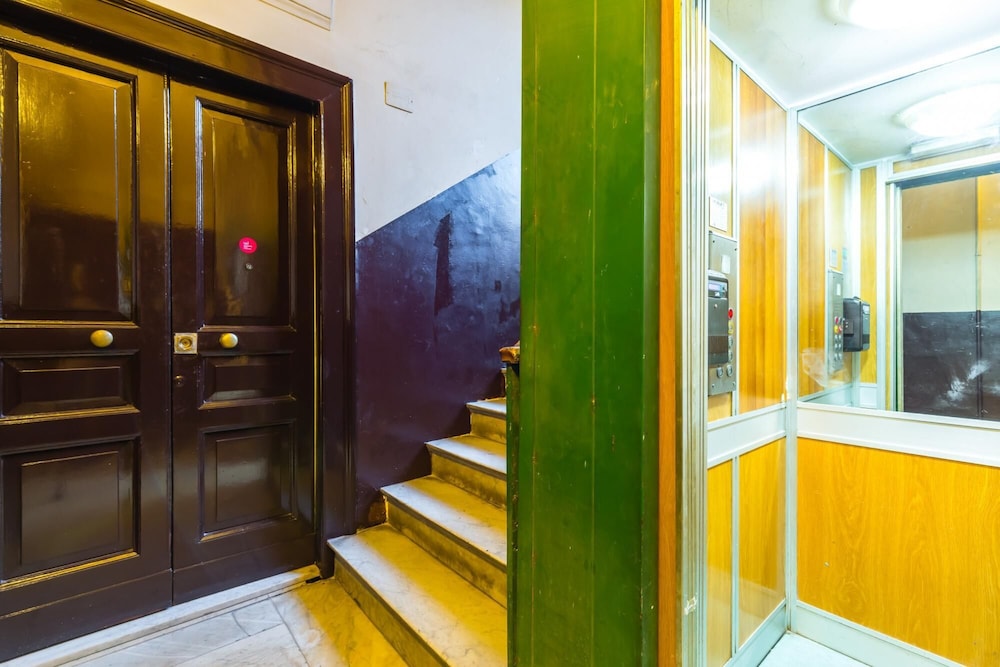 Central Station Housing - Studios by Wonderful Italy