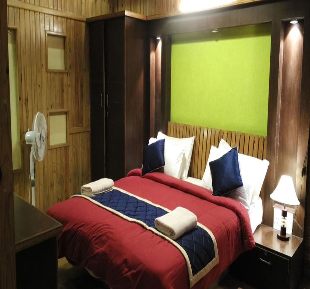 Green woods Resort
