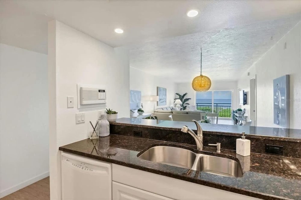 Luxury Beachfront Retreat in Longboat Key