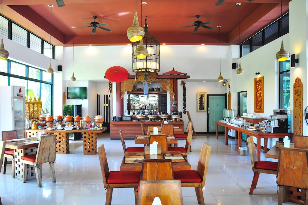 Navatara Phuket Resort