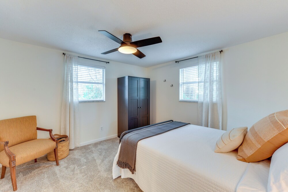 Near Beaches + Downtown: Sarasota Home w/ Lanai